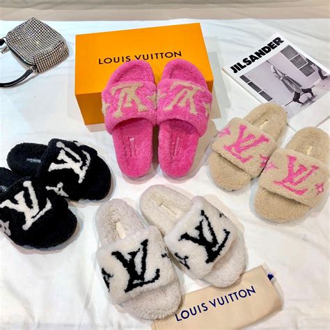 louis vuitton slippers fluffy